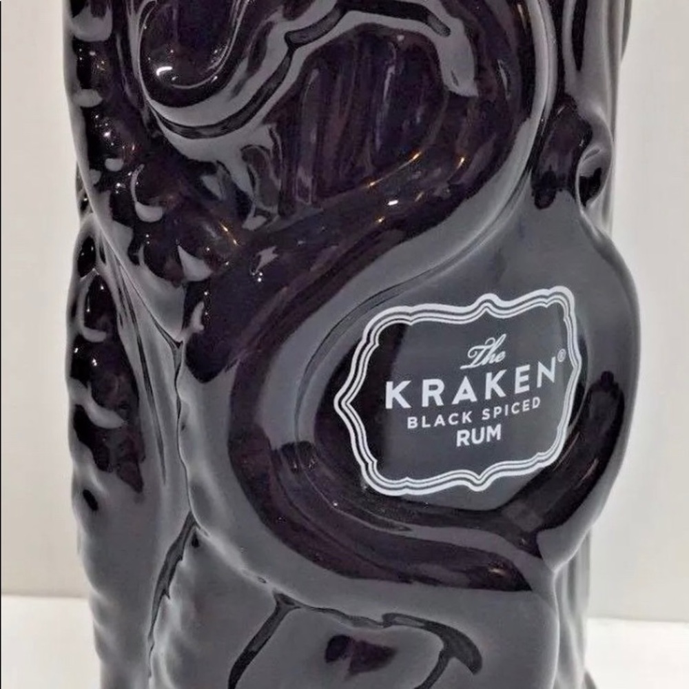 Brand new amazing Kraken rum tiki glasses